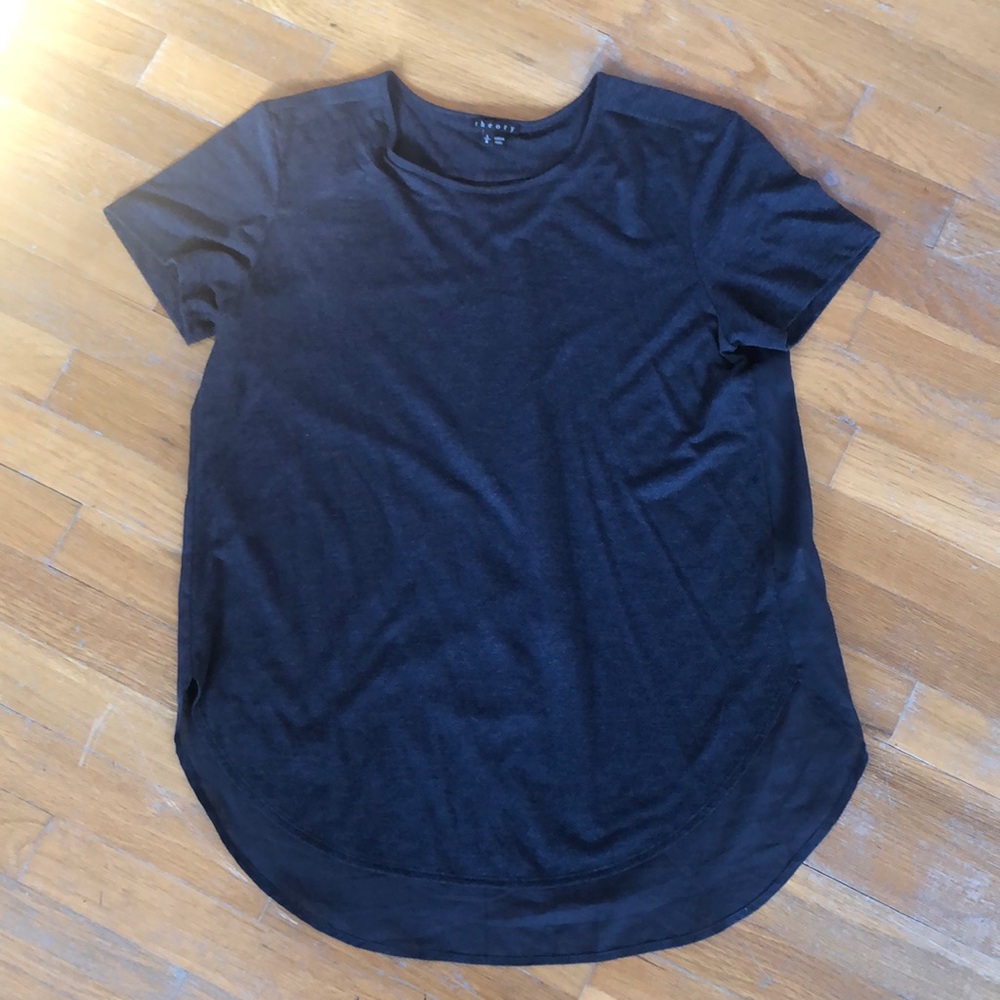 Theory dark gray “Elevated” looking T shirt. Longer back L